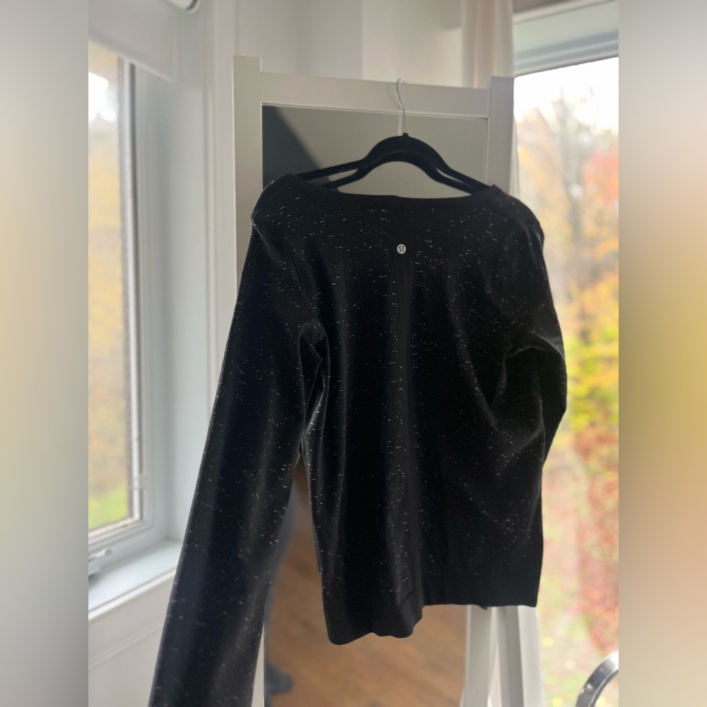 Lululemon Black Pepper Long Sleeve
